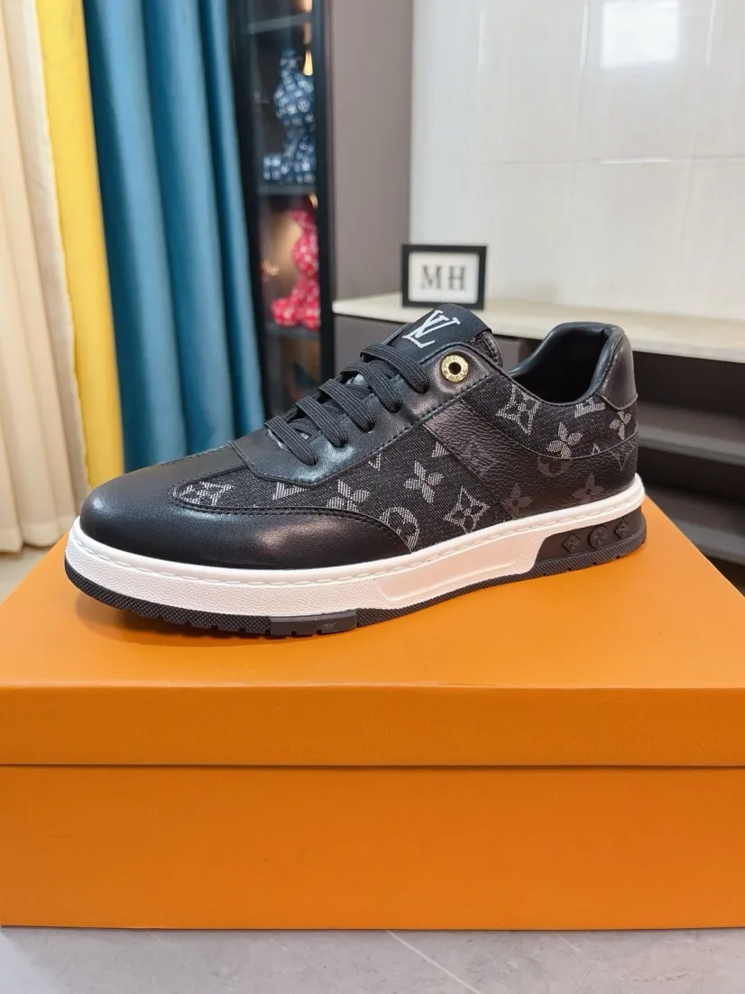 Men's shoes💰400🌹🌹[LV]🌹High-end men's shoes brand: Official website 1:1 Latest masterpiece: The upper is made of Italian imported first-layer cowhide with special materials➕Full genuine leather lining🔥, making walking more convenient and comfortable! Exclusive new style, stunning work [color]! Create a fashionable personality to set off your uniqueness! A must-have for trendy men! Classic🔥Number: 38-44